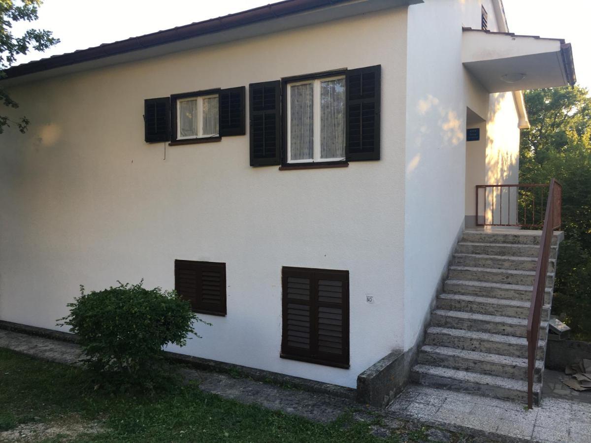 Apartman Kora Njivice Exteriör bild