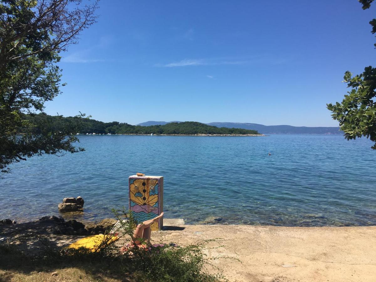 Apartman Kora Njivice Exteriör bild