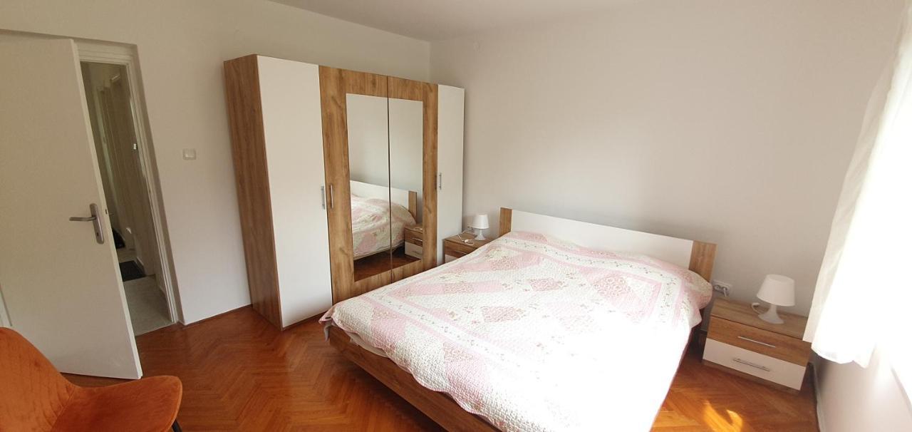 Apartman Kora Njivice Exteriör bild