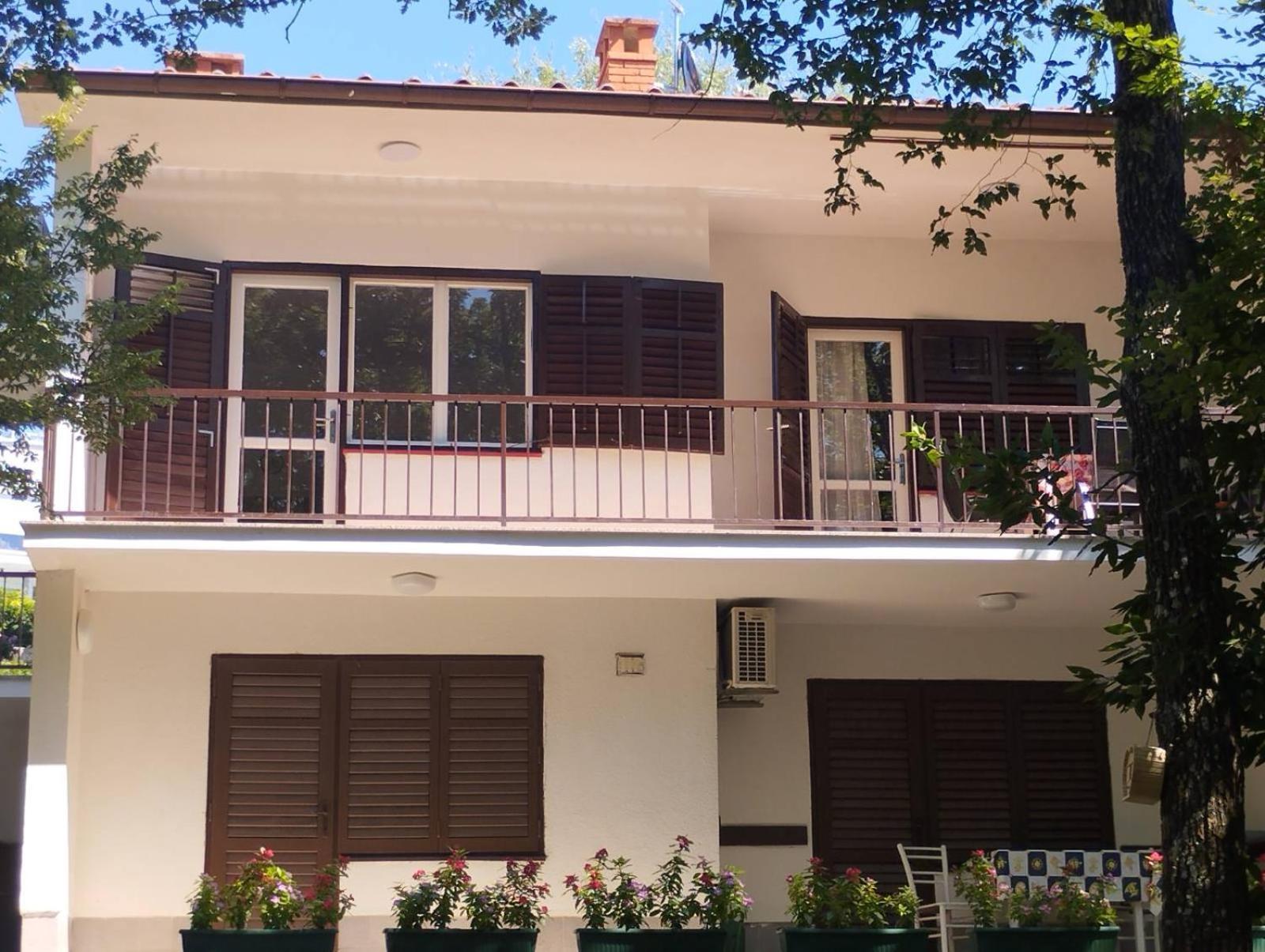 Apartman Kora Njivice Exteriör bild